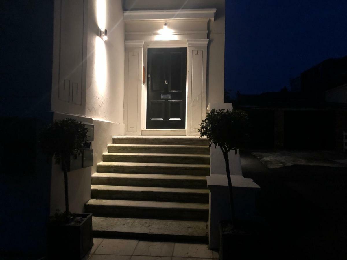 Wight On The Beach, Sleeps 4, Free Off Road Parking, Balcony With Sea Views Ryde  Ngoại thất bức ảnh